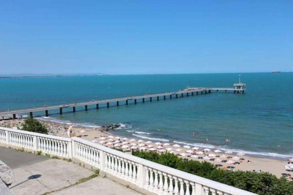 Comfy Home In The Heart Of Burgas Exterior foto
